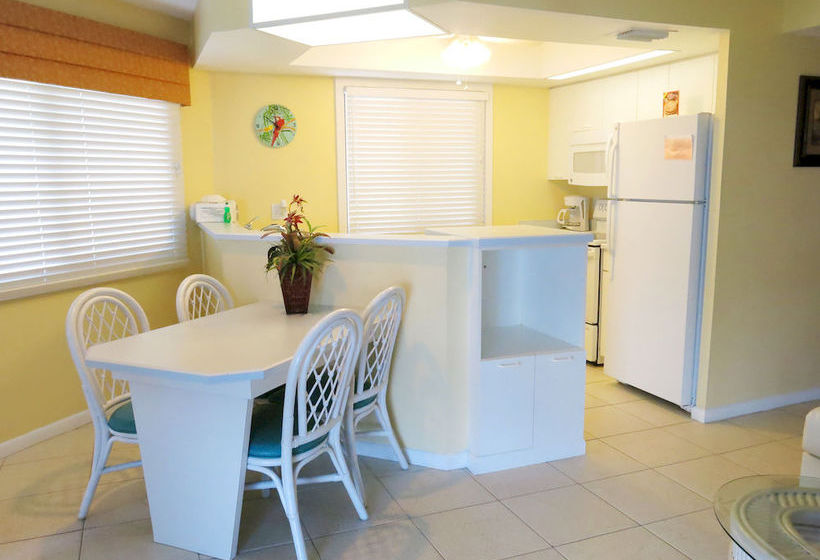 Hotel Oceans Sands Resort  | New Smyrna Beach | Florida | United States 17