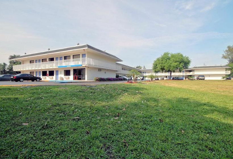 Motel 6 Pompano Beach  | Pompano Beach | Florida | Estados Unidos 2
