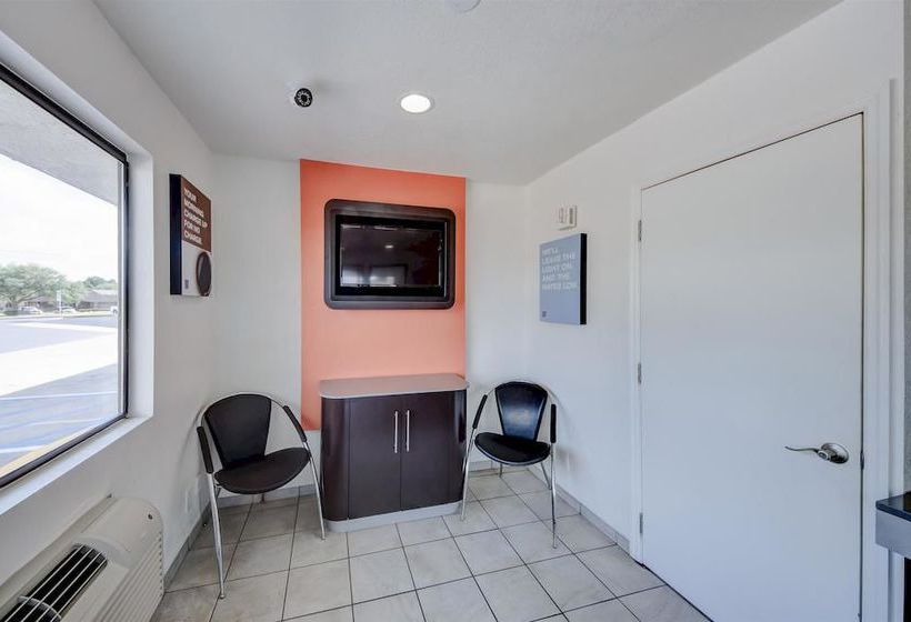 Motel 6 Lakeland  | Lakeland | Florida | United States 10