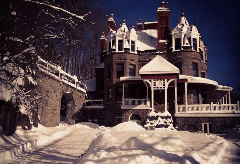 Bed and Breakfast Overlook Mansion