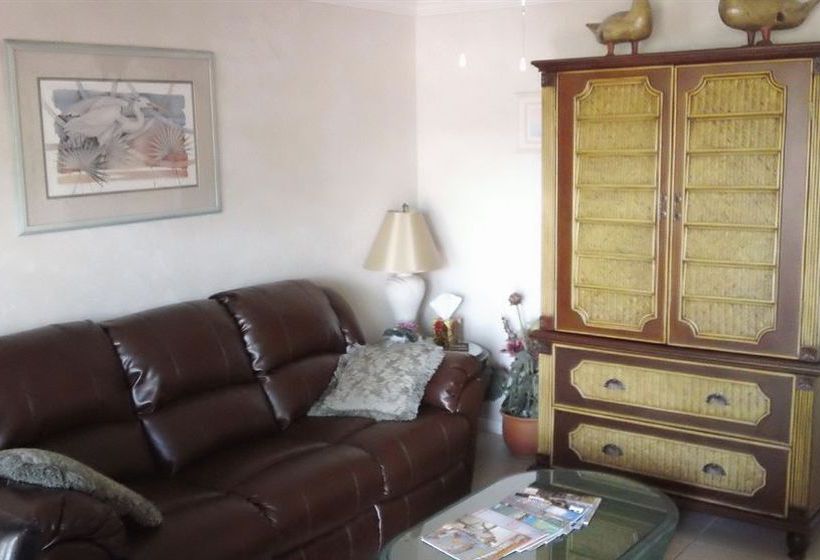 Wiggins Pass Chalet  | Naples | Florida | United States 10