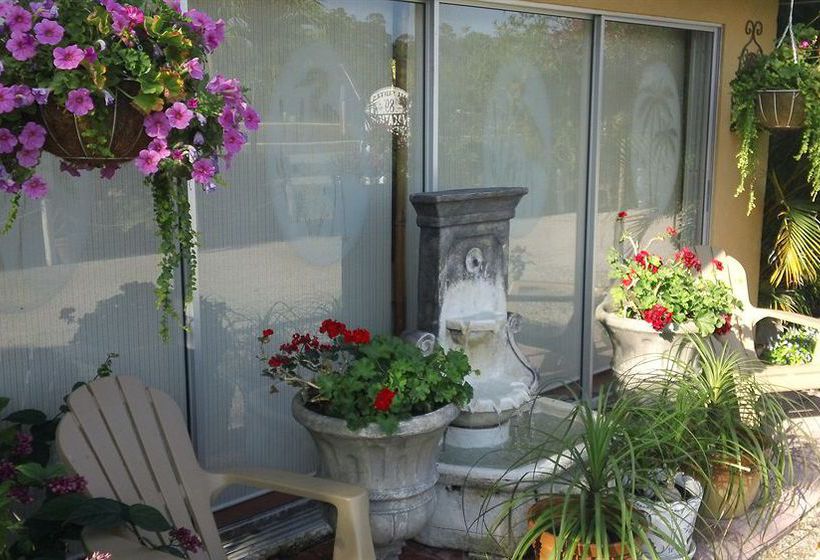 Wiggins Pass Chalet  | Naples | Florida | United States 12