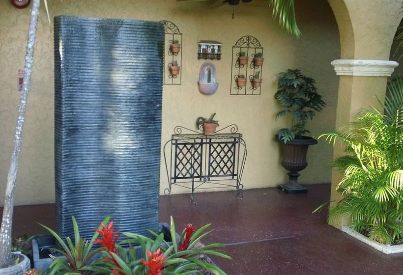 Wiggins Pass Chalet  | Naples | Florida | United States 17