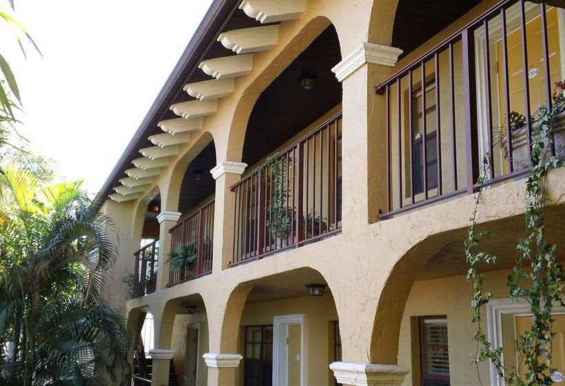 Wiggins Pass Chalet  | Naples | Florida | United States 20