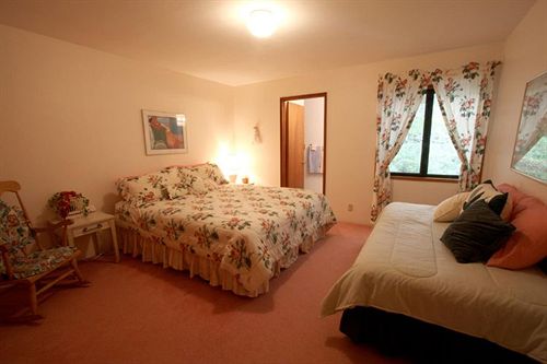 Pension Halana Lodge  | Volcano | Hawaii | United States 6