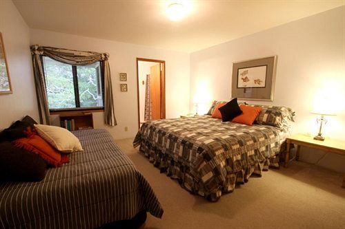 Pension Halana Lodge  | Volcano | Hawaii | United States 9