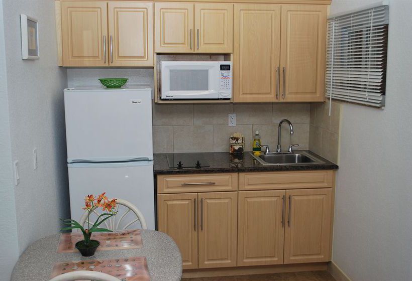 Hotel Bay Palm Resort 