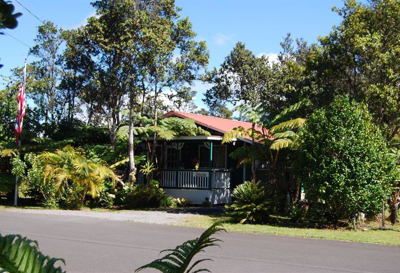 Bed and Breakfast The Artist Cottage  | Volcano | Hawaii | United States 14