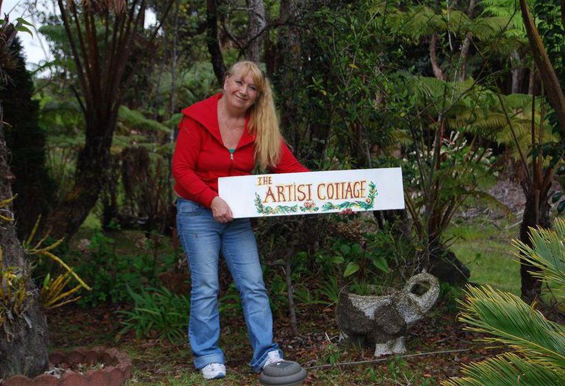 Bed and Breakfast The Artist Cottage  | Volcano | Hawaii | United States 20