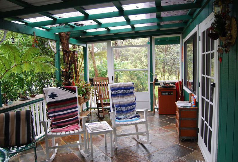 Bed and Breakfast The Artist Cottage  | Volcano | Hawaii | United States 3