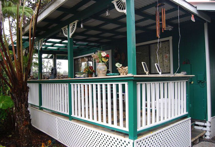 Bed and Breakfast The Artist Cottage  | Volcano | Hawaii | United States 5