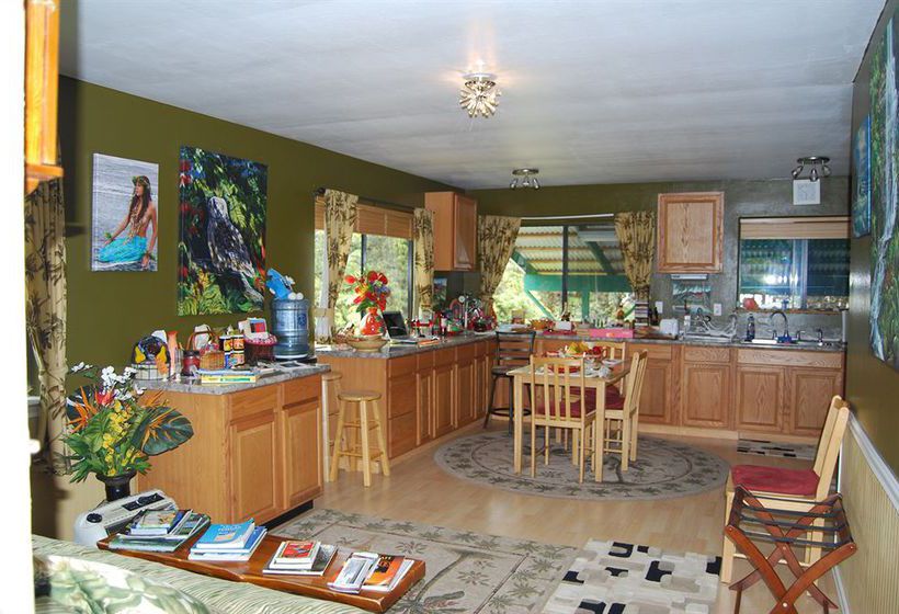 Bed and Breakfast The Artist Cottage  | Volcano | Hawaii | United States 7