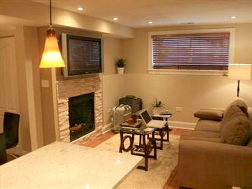 Bed and Breakfast Roscoe Village Guesthouse  | Chicago | Illinois | United States 3