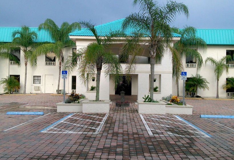 Hotel Pier Ii Resort  | Okeechobee | Florida | United States 7