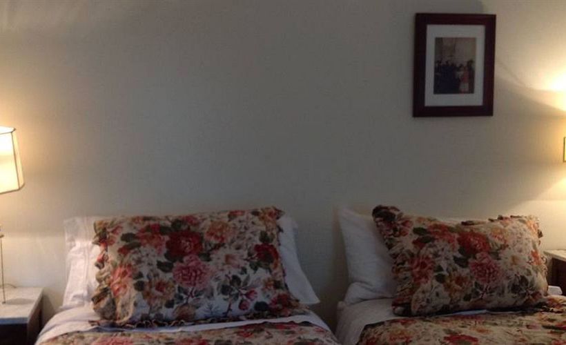 Bed and Breakfast The Red Hook Country Inn 