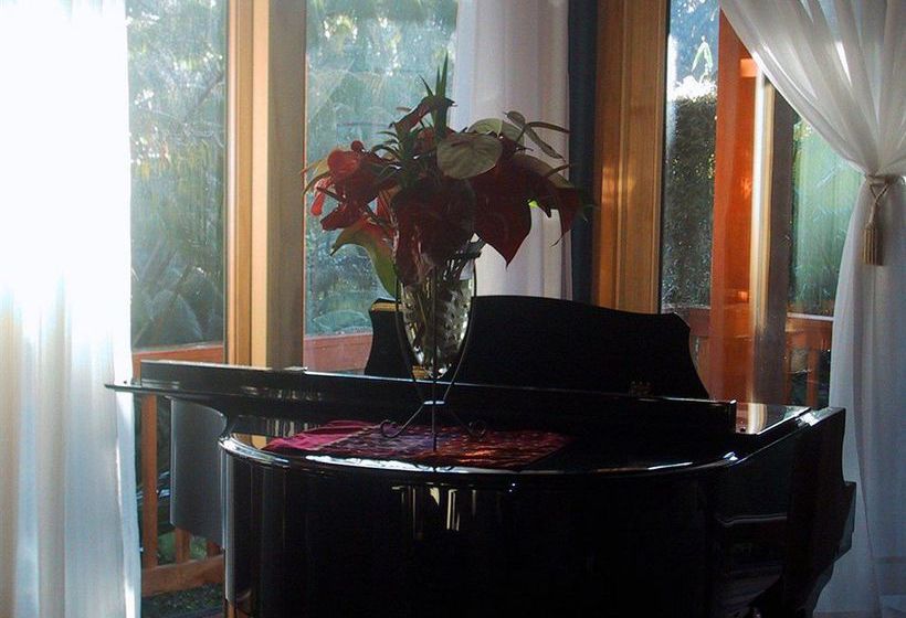 Bed and Breakfast At The Crater's Edge  | Volcano | Hawaii | United States 18