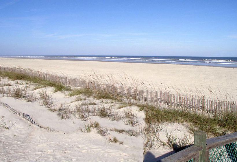 Beachfront Bed & Breakfast 