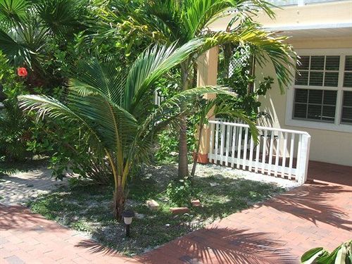 Bed and Breakfast Manatee Bay Inn  | Fort Myers Beach | Florida | United States 14