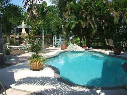 Bed and Breakfast Manatee Bay Inn  | Fort Myers Beach | Florida | United States 16