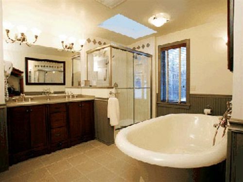 Bed and Breakfast Chalet Of Canandaigua  | Canandaigua | Nueva York | United States 8