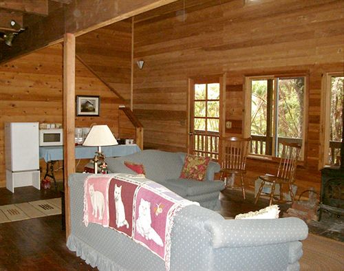 Bed and Breakfast Tara Firma Inn - Volcano Hawaii