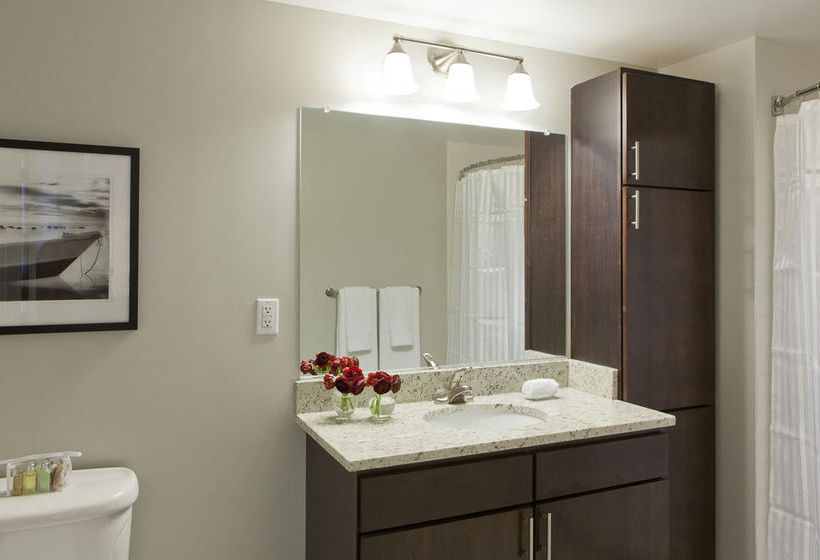 Furnished Quarters Bank Street Commons 