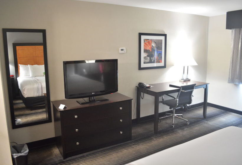 Hotel La Quinta Inn & Suites Chicago Lake Shore  | Chicago | Illinois | United States 7