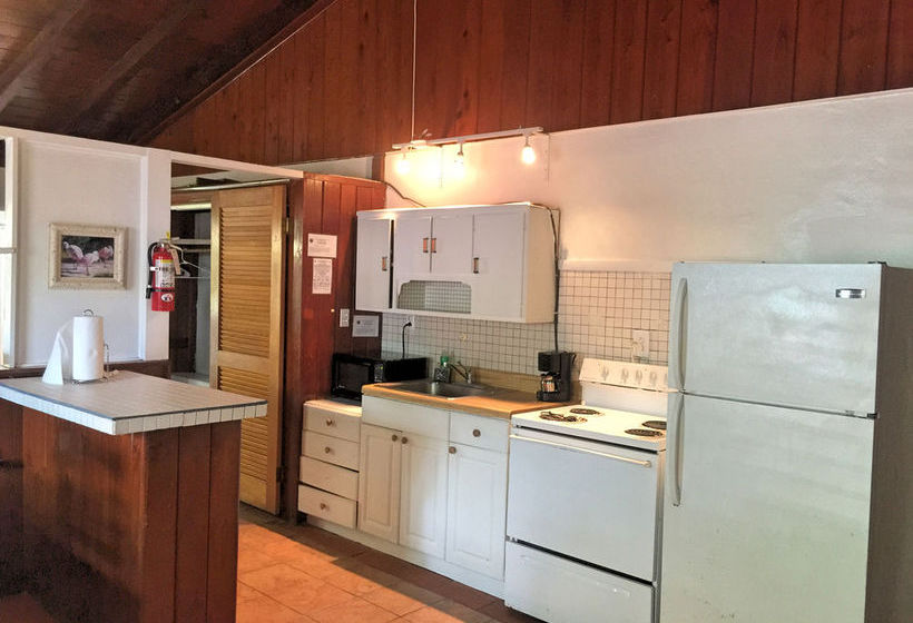 Hotel The Pelican Key Largo Cottages  | Key Largo | Florida | United States 14