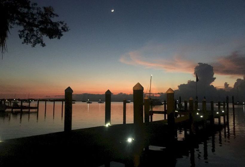 Hotel The Pelican Key Largo Cottages  | Key Largo | Florida | United States 3