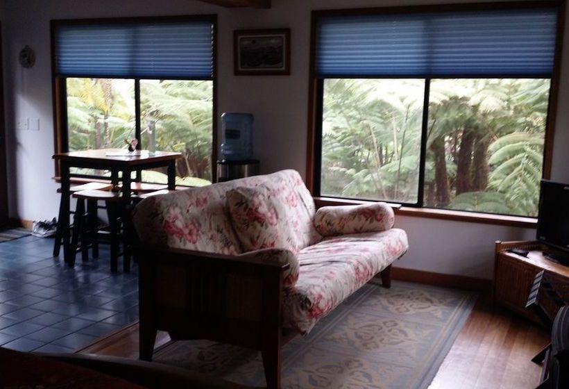 Hotel Kilauea Volcano Cottages  | Volcano | Hawaii | United States 6