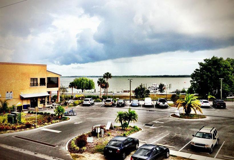 Hotel Key West Resort On Lake Dora 