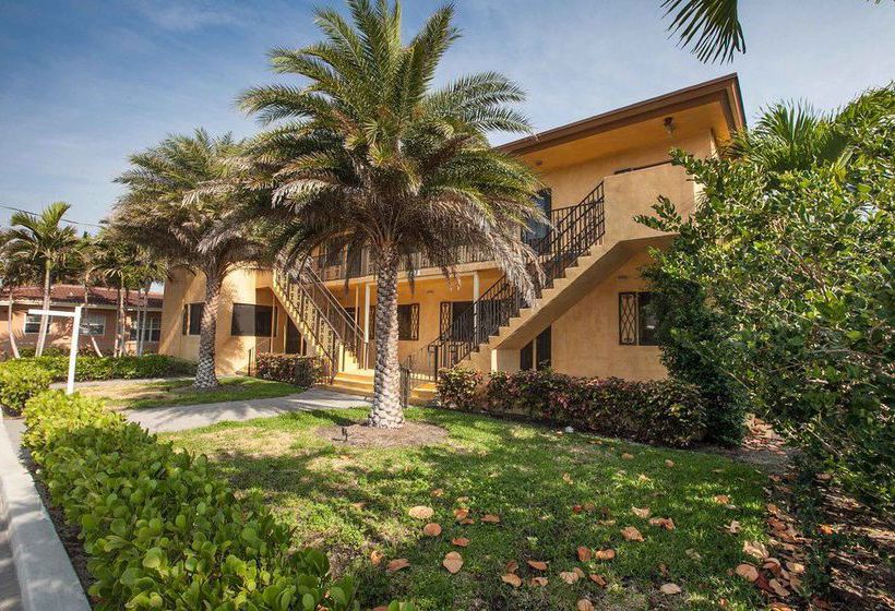 The Coral Reef  | Hollywood | Florida | United States 2