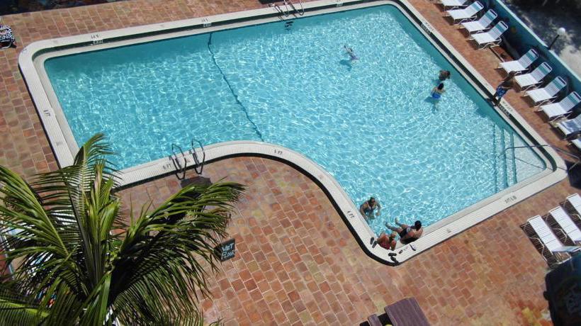 Hotel The Bay Inn at The Lani Kai