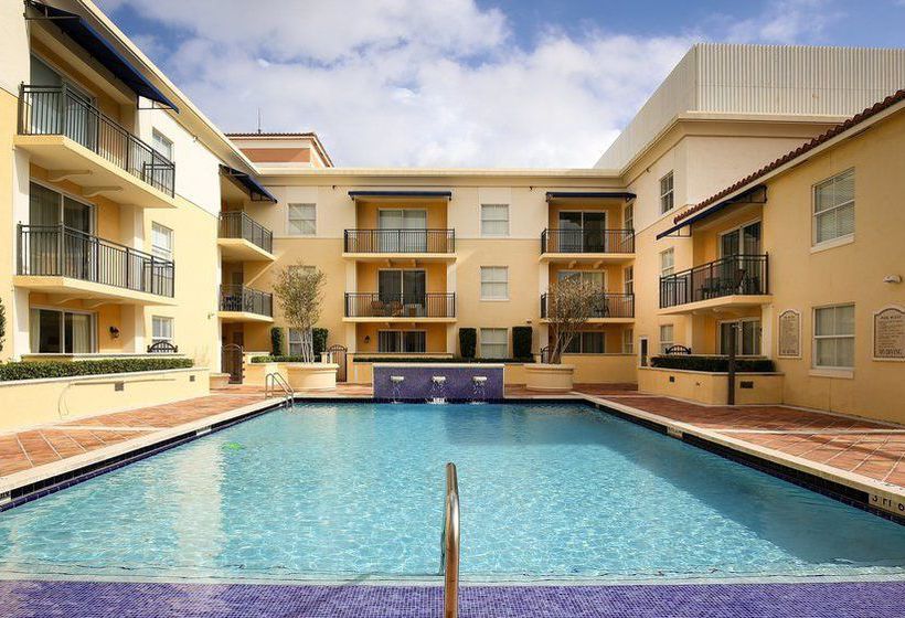 Pelican Residences In Coral Gables