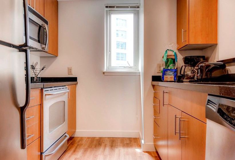 Global Luxury Suites At Fenway Park  | Boston | Massachusetts | United States 14