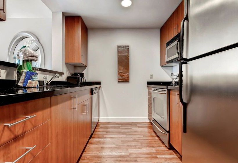 Global Luxury Suites At Fenway Park  | Boston | Massachusetts | United States 15