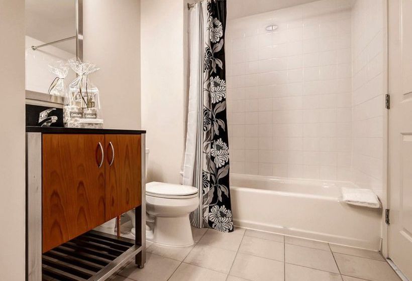 Global Luxury Suites At Fenway Park  | Boston | Massachusetts | United States 20