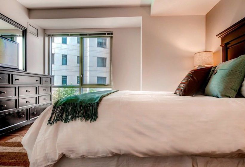 Global Luxury Suites At Fenway Park  | Boston | Massachusetts | United States 8