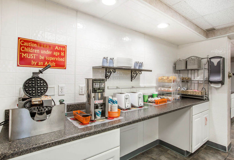 Hotel Econo Lodge Inn & Suites 