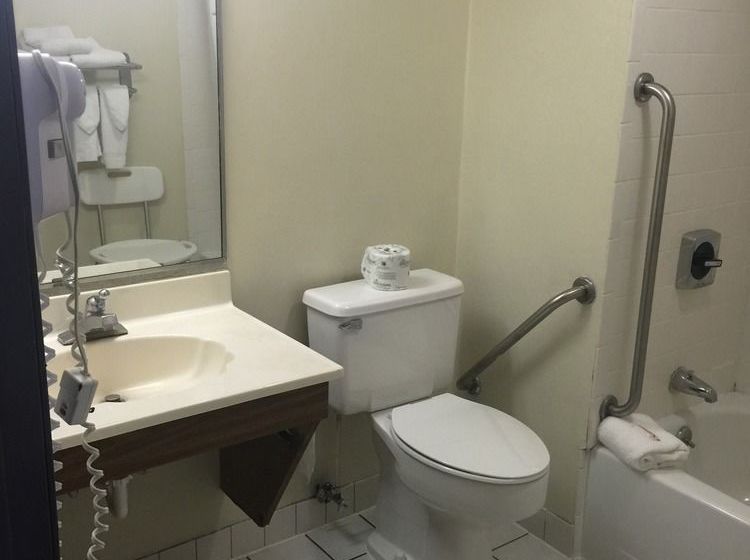 Hotel Days Inn Cortland McGraw  | Mcgraw | Nueva York | United States 13