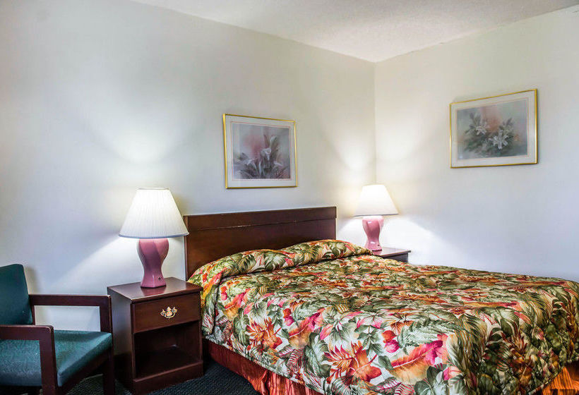 Hotel Econo Lodge North  | Tallahassee | Florida | United States 14