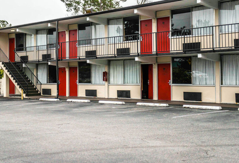 Hotel Econo Lodge North  | Tallahassee | Florida | United States 3