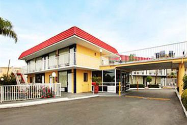 Hotel Days Inn & Suites Clearwate