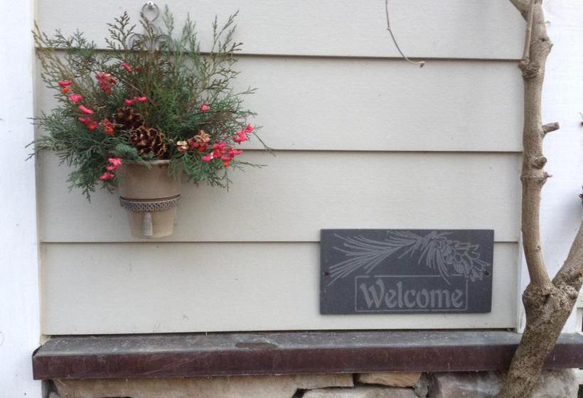 Bed and Breakfast Haddock Hill House 