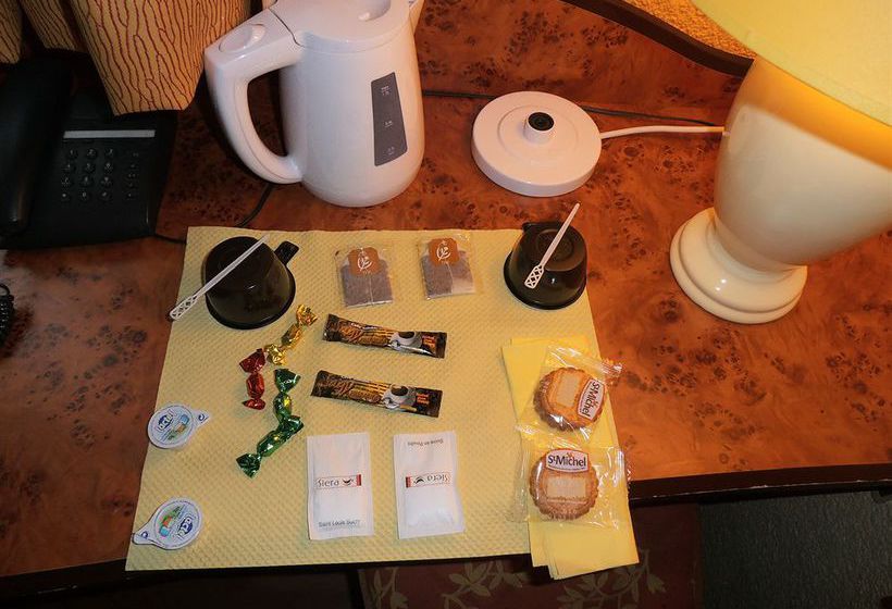 Hotel Cottage  | Calais | Paso de Calais | Francia 17