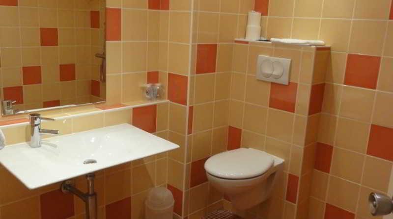 Inter-Hotel Le Cottage d'Amphitryon Gradignan Gironda