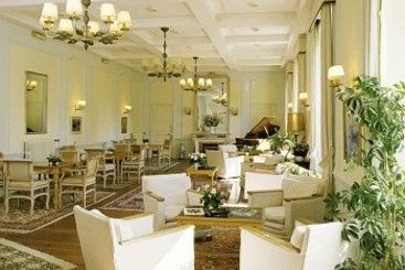 Grand Hotel Des Bains  | Vals les Bains | Ardèche | France 11