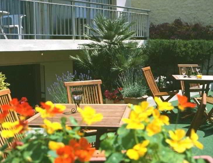 Hotel Kyriad Cannes Centre  | Cannes | Alpes Marítimos | Francia 8