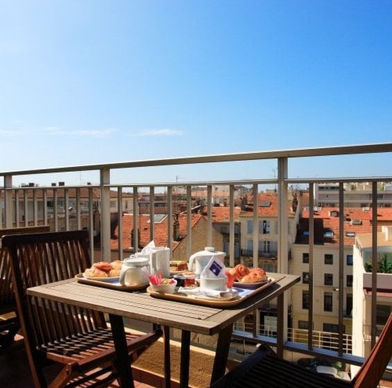 Hotel Kyriad Cannes Centre  | Cannes | Alpes Marítimos | Francia 9