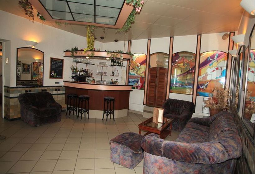 Hôtel Aviation  | La Bourboule | Puy-de-Dome | France 3